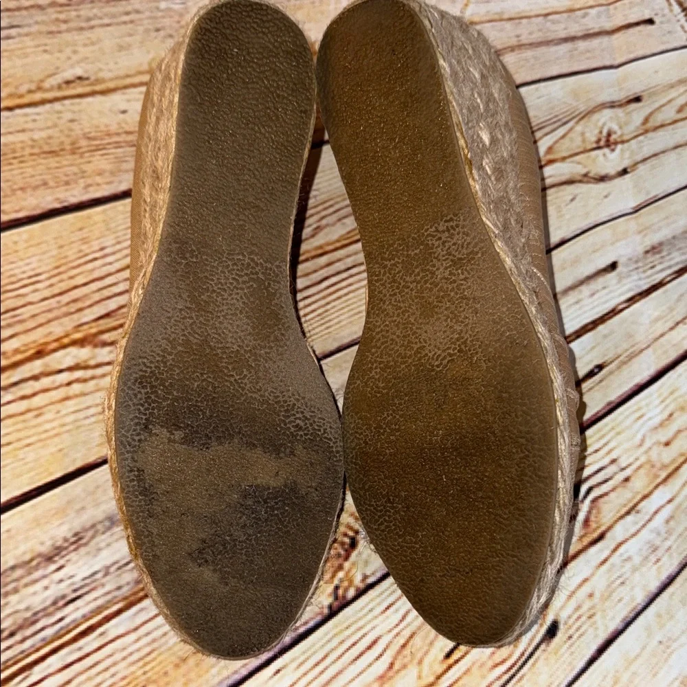 Soft Style Beige Peep-Toe Wedges Size 8.5 - Picture 11 of 15
